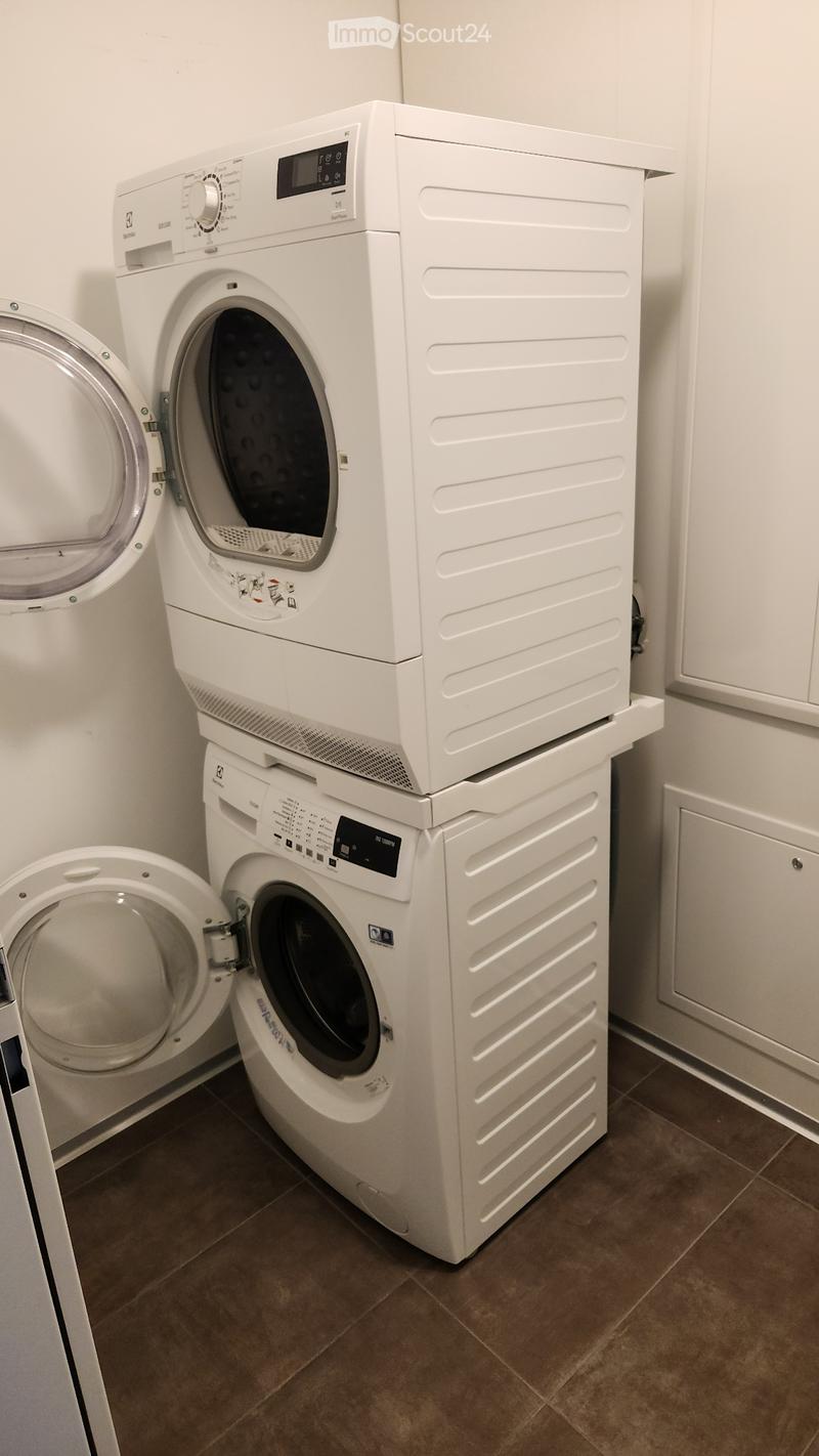 Appartement moderne 2 pièces à Weiach (4)