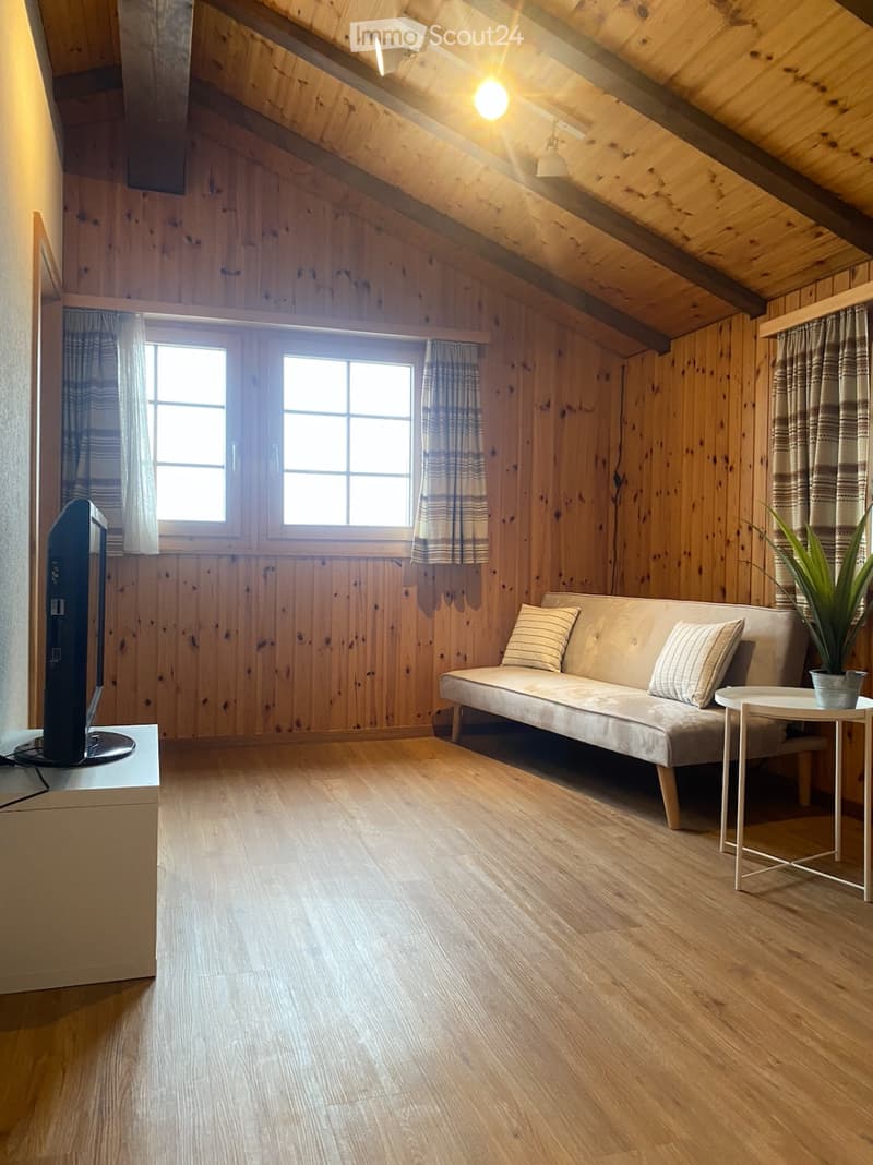 Möbiliertes 2.5 Zi Haus, sonnig, ruhig (3)
