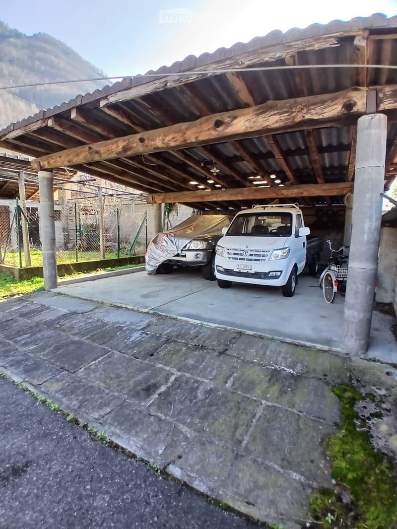 Vendesi casa unifamigliare (4)