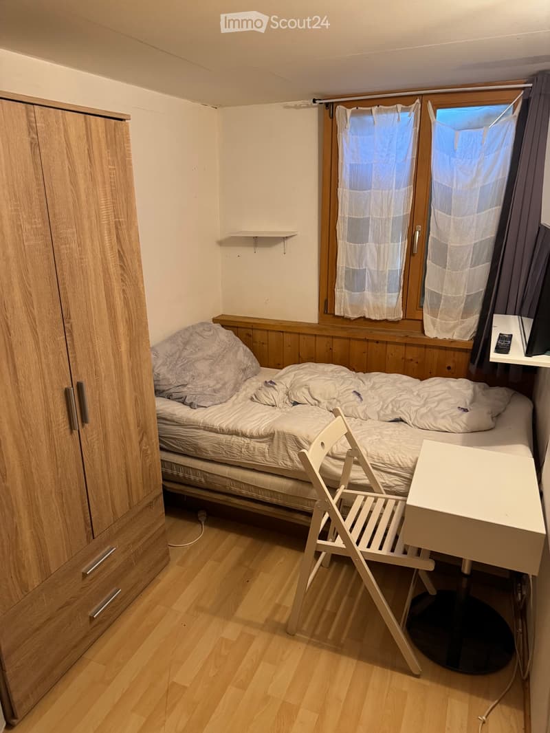 Available now Shared Flat Room 9472 Grabs (3)