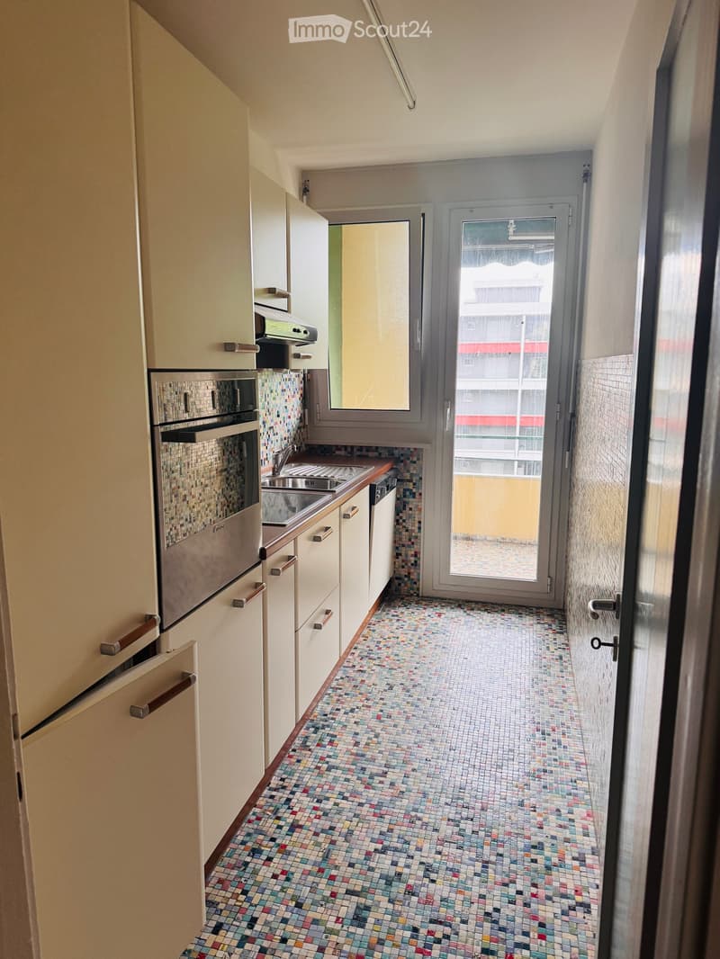 Rent apartment 4.5 rooms 126 SQM on the 4th floor (1)