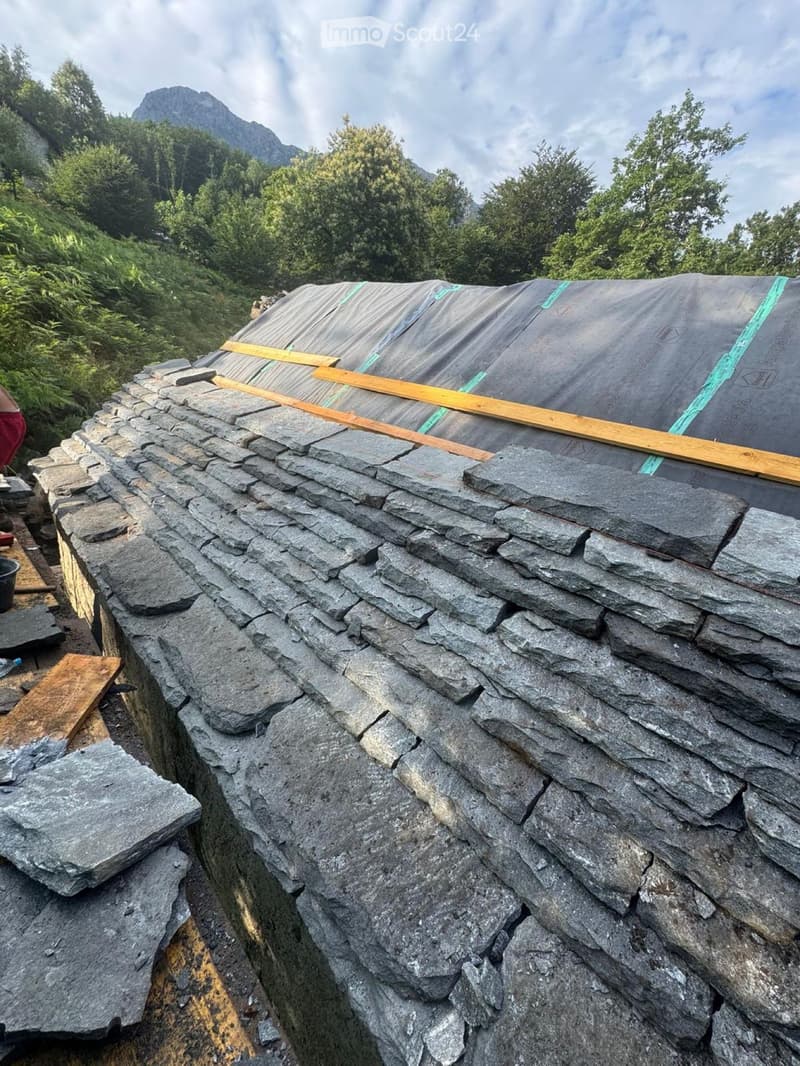 Rustikales Landhaus, eingebettet in die Natur, mit genehmigtem Projekt (3)