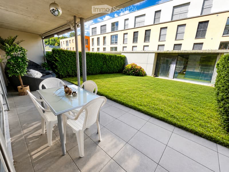 Exclusive apartment with seating area (2)