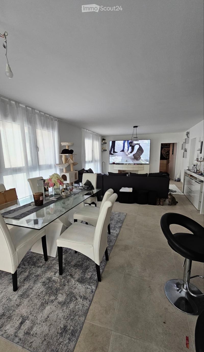 Tenant wanted by arrangement (2)