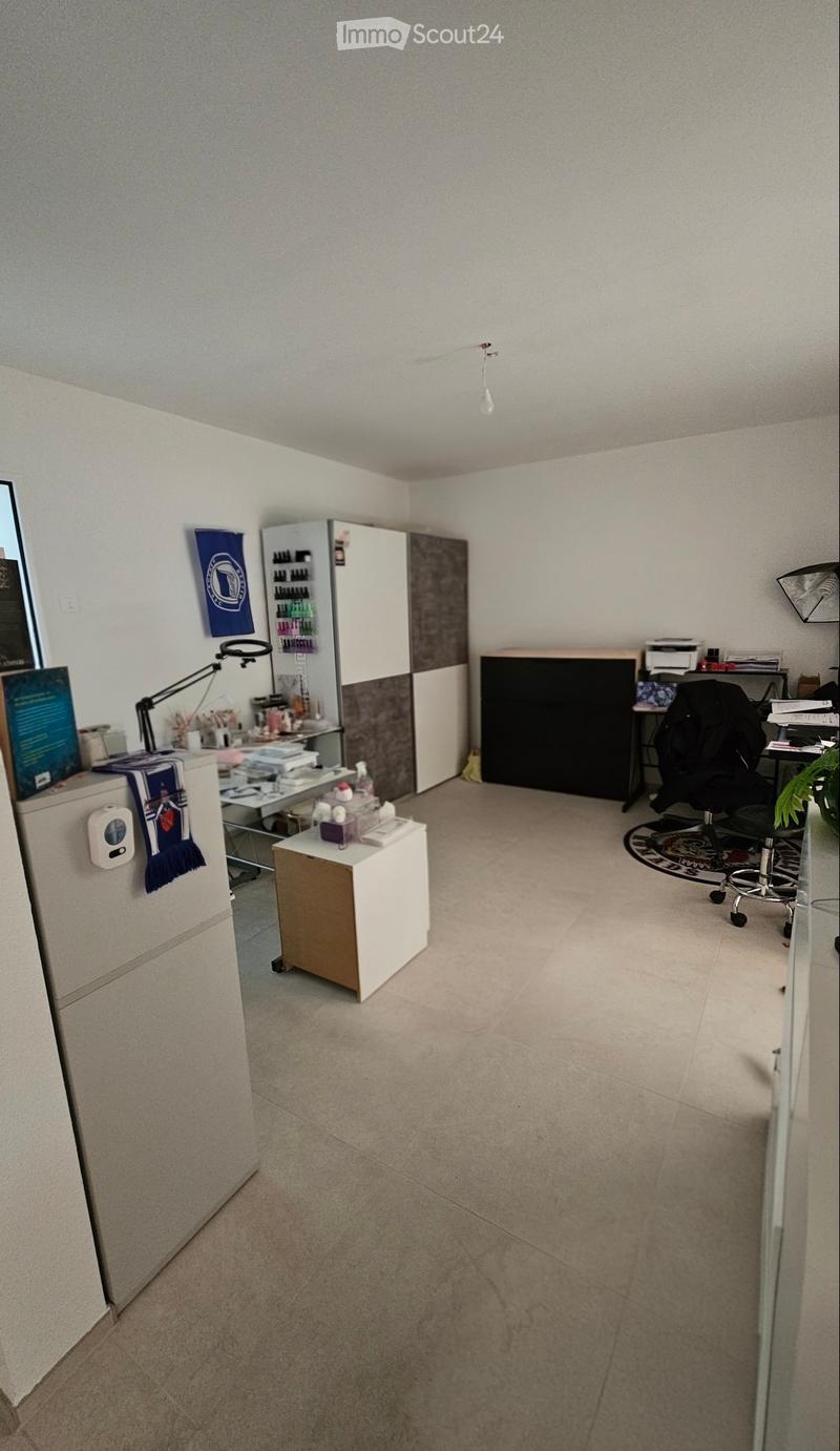 Tenant wanted by arrangement (4)