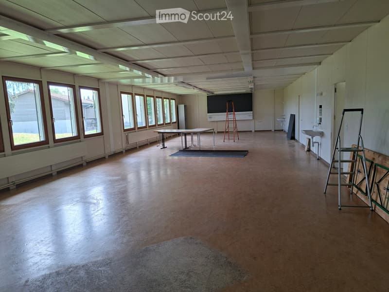 Former kindergarten pavilion 29x10m for contribution to costs (4)
