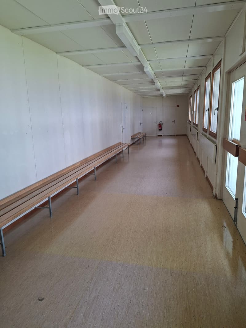 Former kindergarten pavilion 29x10m for contribution to costs (5)