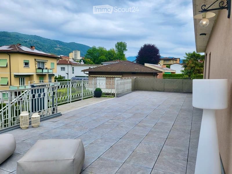 2,5 Locali con TERRAZZO vista colline e vigneti a Balerna (3)