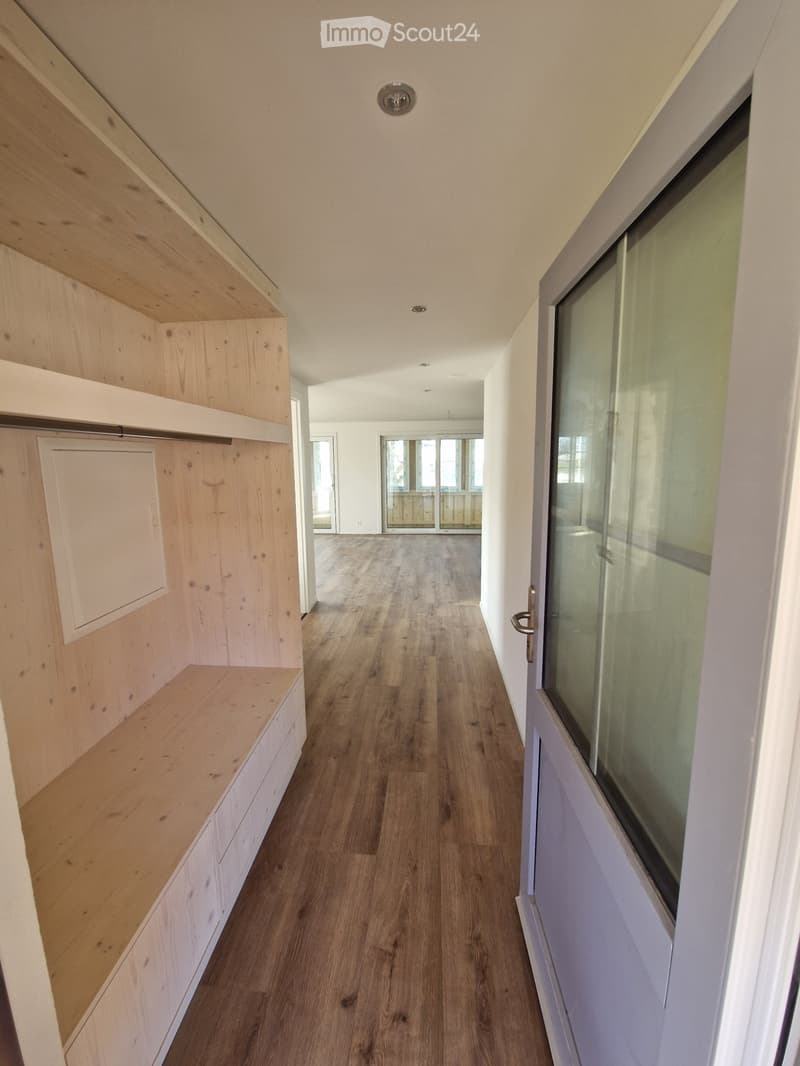 Lichterfüllte grosszügige 2.5-Zimmer-Neubauwohnung (1)