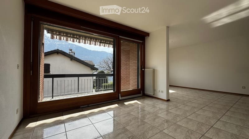 SEMENTINA - Großes 4.5-Zimmer-Wohnung mit 4 Parkplätzen inklusive (3)