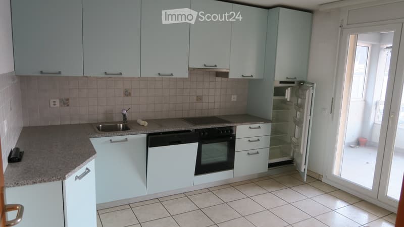 Geräumige 4.5-Zimmer-Wohnung mit Terrasse in Cadenazzo (2)