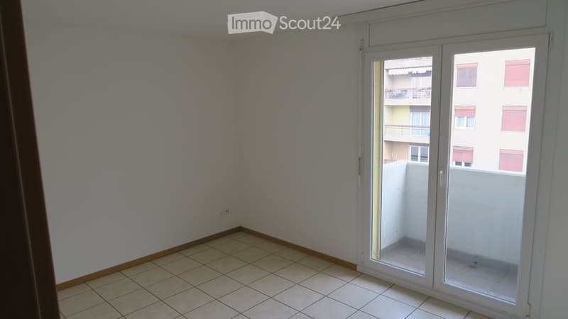 Geräumige 4.5-Zimmer-Wohnung mit Terrasse in Cadenazzo (3)