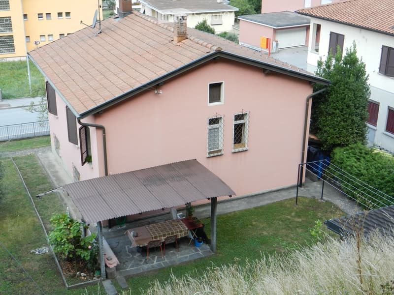 Mendrisio Maison unifamiliale à vendre dans la zone R2 (2)