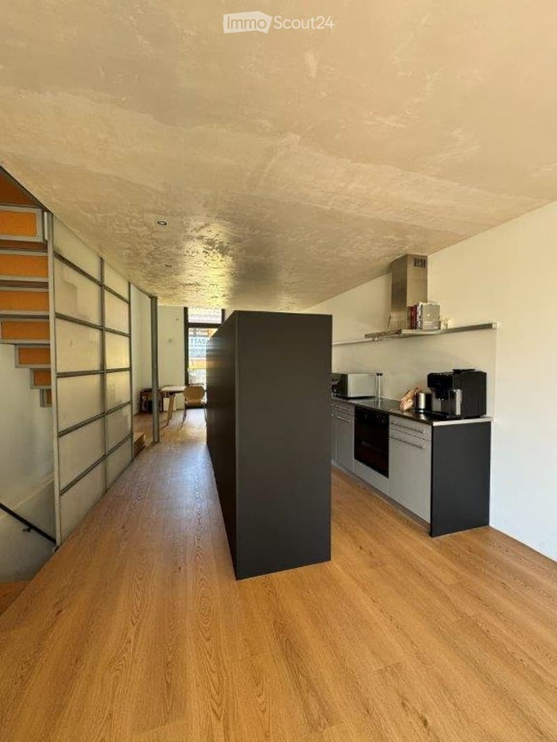 Modernes Haus mit 4.5 Zimmern im Kern von Cadro, mit Garage (3)