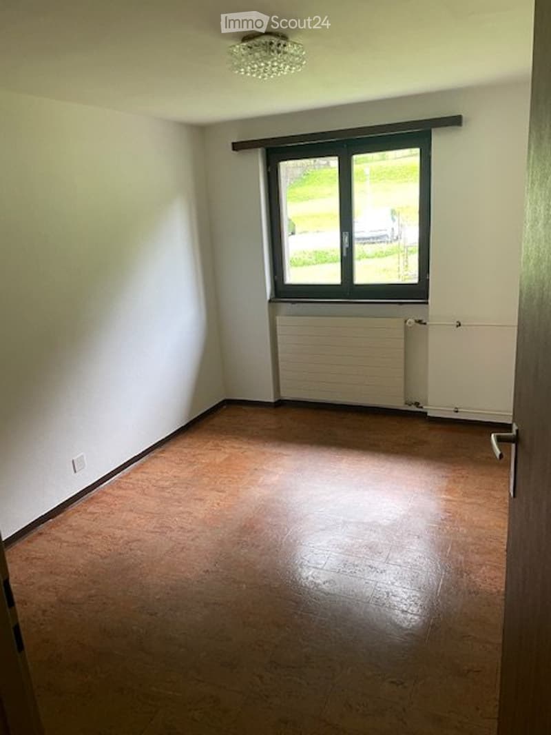 Möblierte Wohnung zur Miete 500.-- (2)