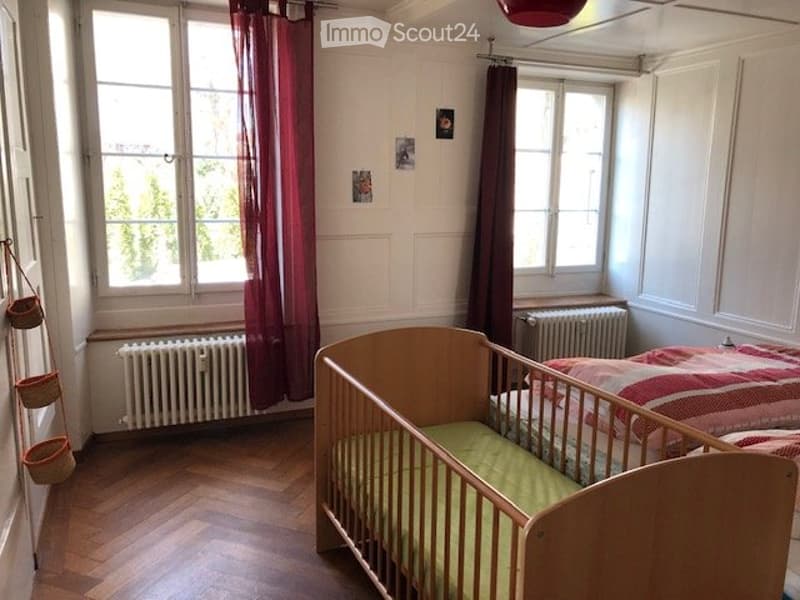 Very beautiful 4-room apartment in a historic house (4)