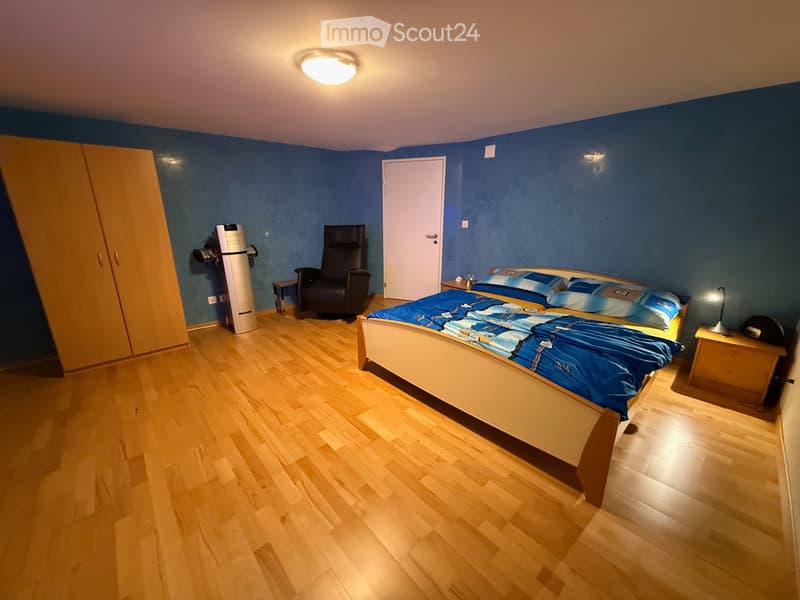 Shared flat room with private bathroom (2)