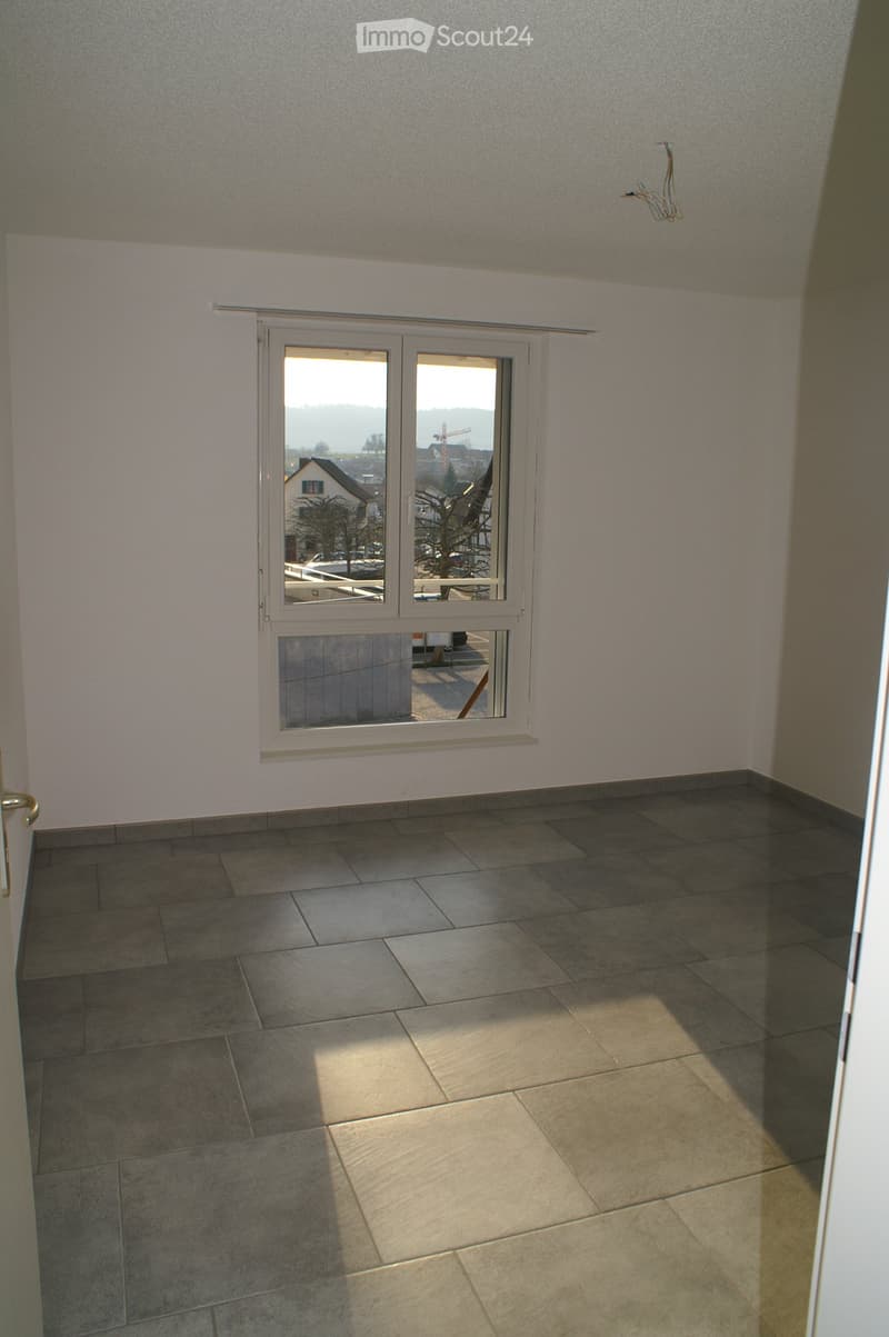 Appartamento luminoso di 3,5 locali con balcone a Ehrendingen (3)