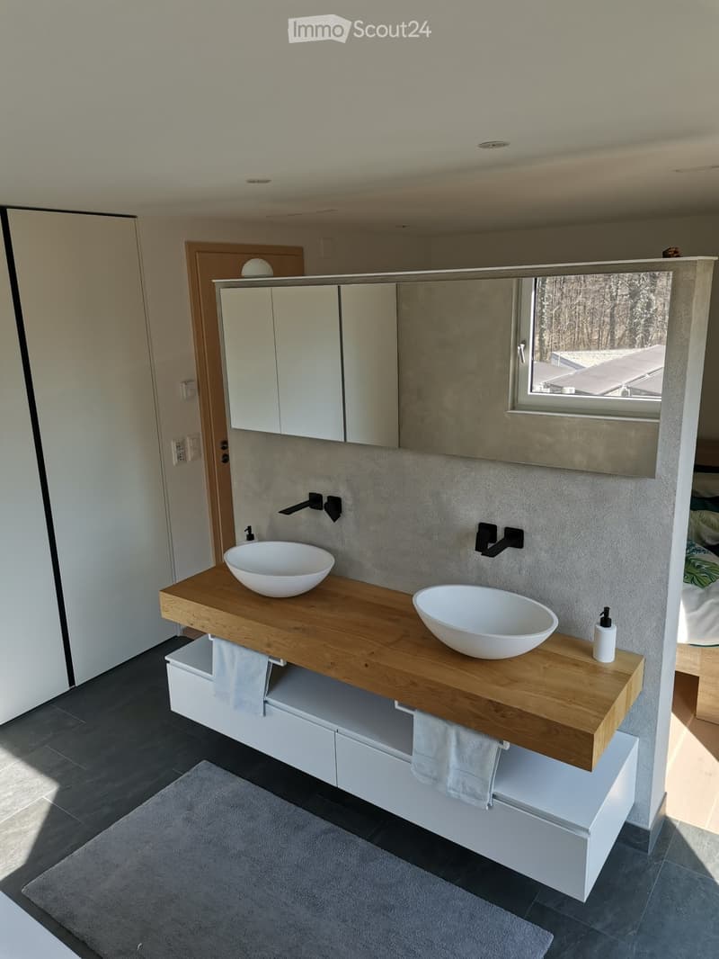 Modern house from 2018 with additional apartment in Osogna (2)