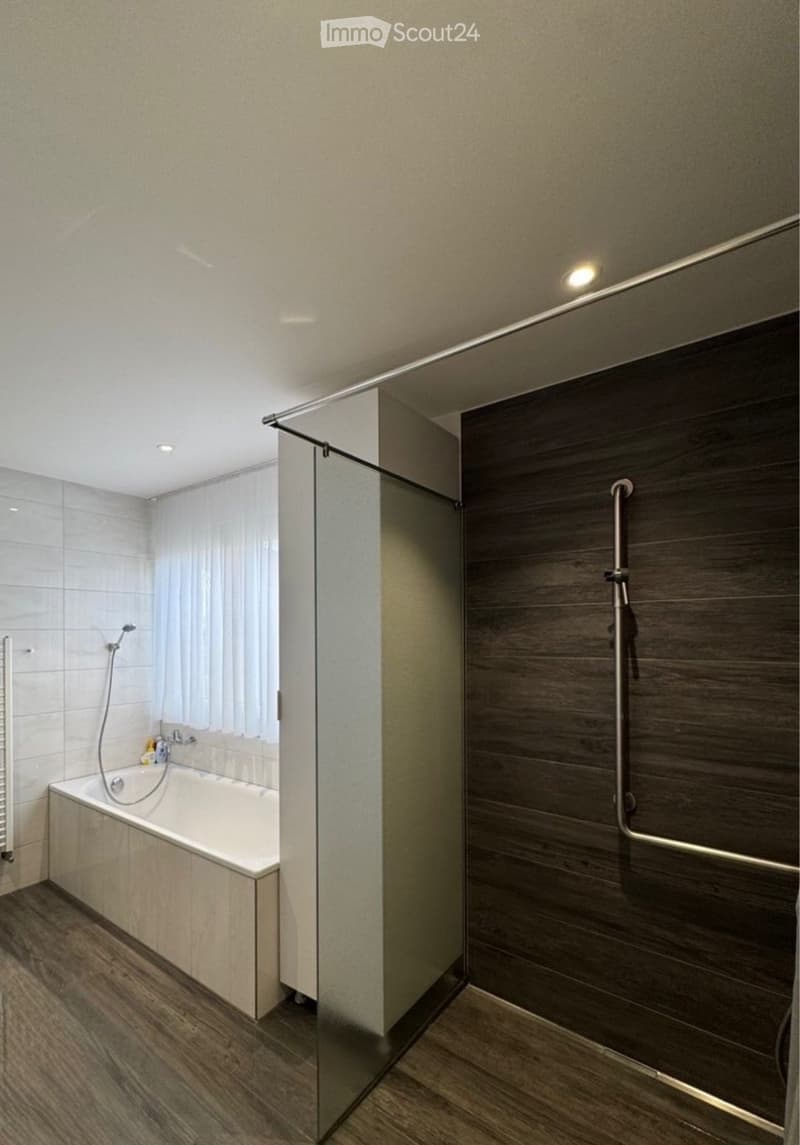 Modern, spacious 3.5-room old building apartment (2)