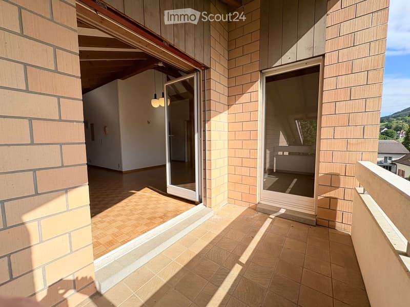 Bright apartment (2)