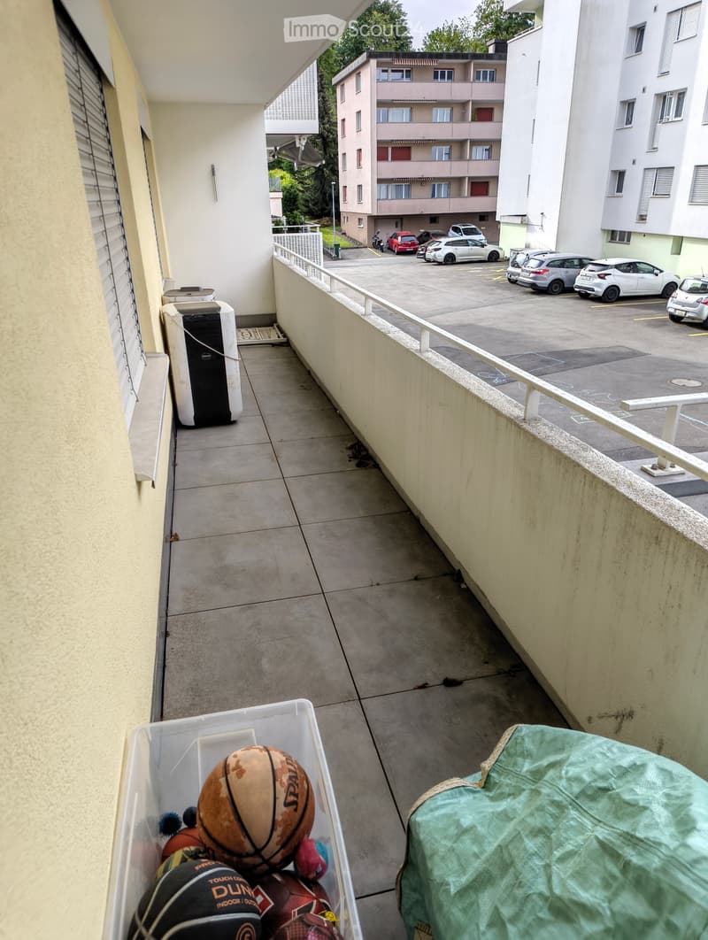 1 stanza, 16m² con 2 finestre e balcone privato, 23m² (3)