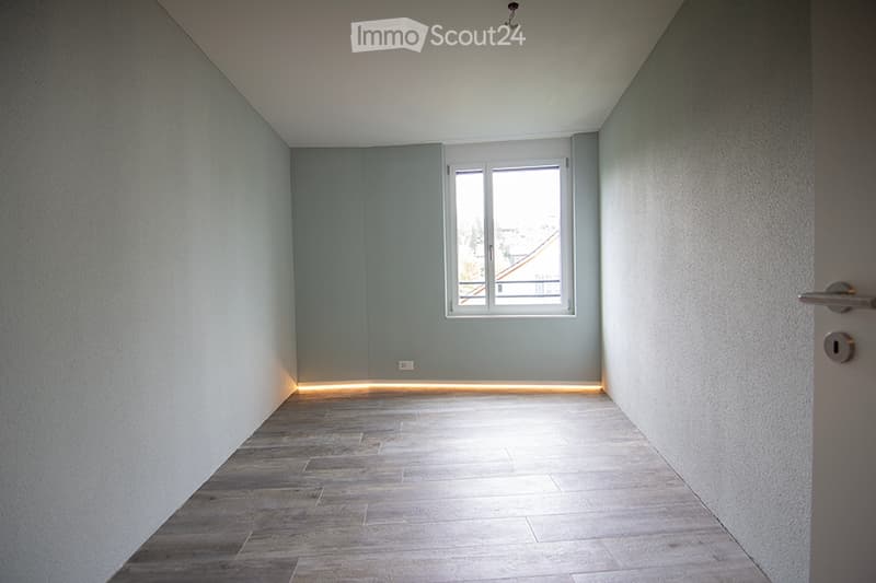Exclusive 3.5-room apartment with SmartHome and top-notch finish in Uster (10)