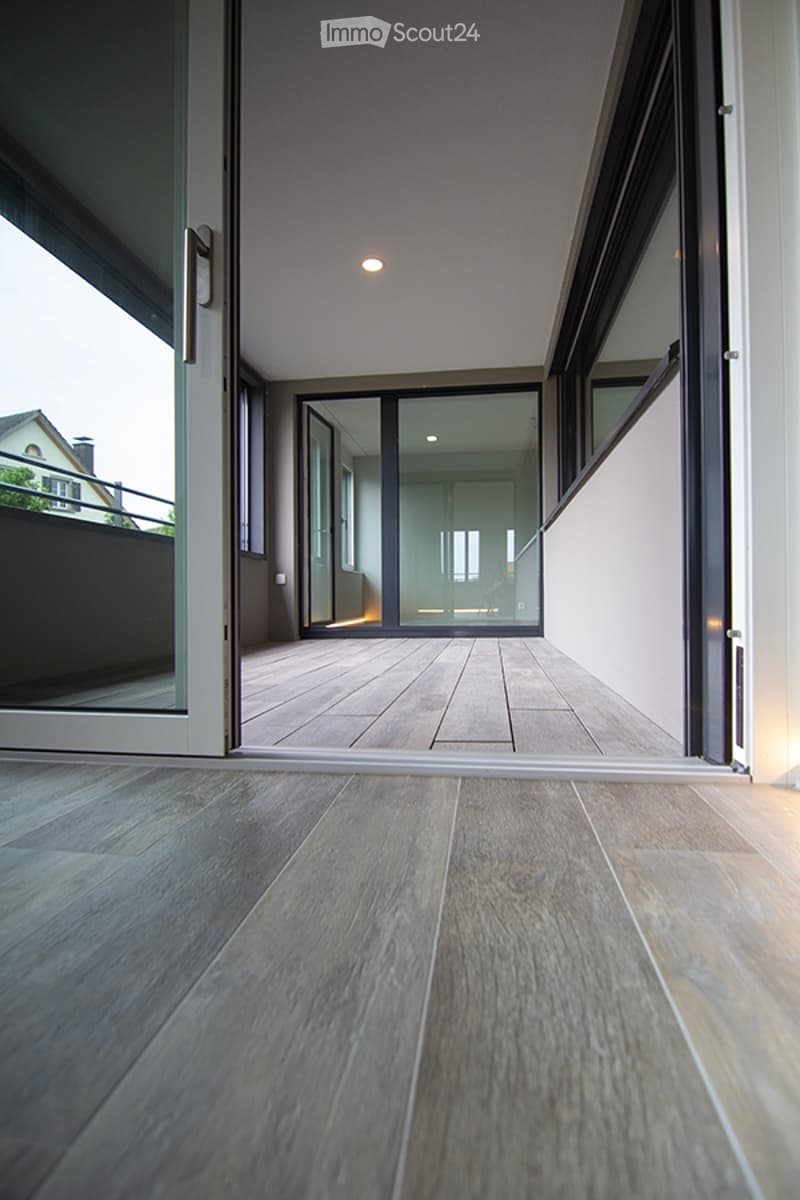 Exclusive 3.5-room apartment with SmartHome and top-notch finish in Uster (11)