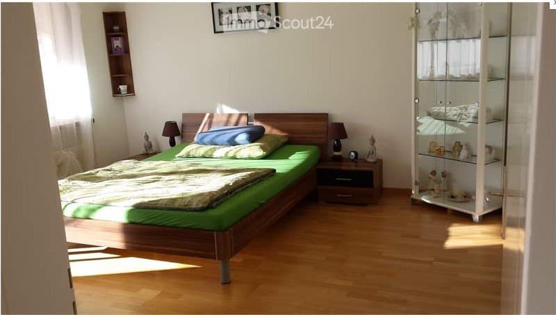 Appartement ensoleillé, lumineux 4.5 pièces avec terrasse et garage individuel (5)