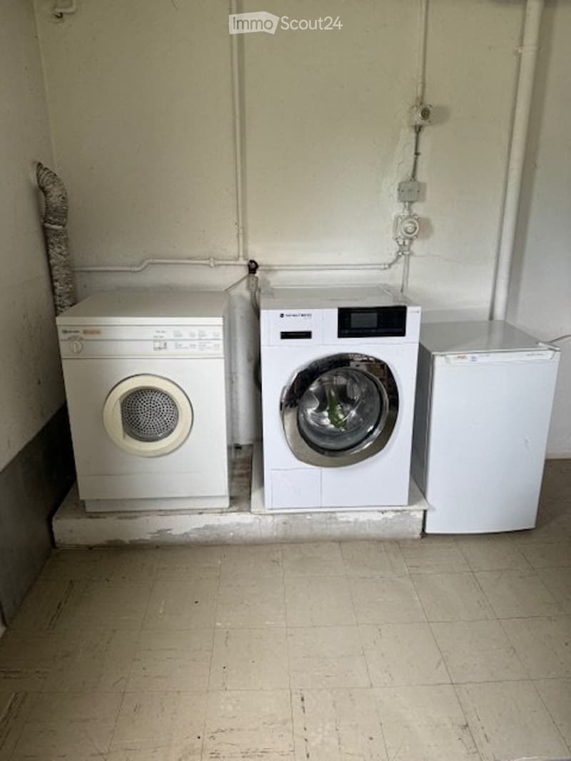 Ampio appartamento 2 locali in una posizione tranquilla, 1° piano con casetta di giardino (5)