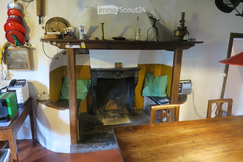 Casa colonica lombarda ristrutturata a Casima (Ticino) (4)