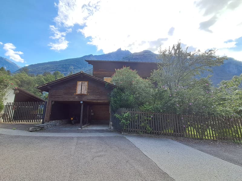 4.5-room apartment with large park in VIP area in Biasca (5)