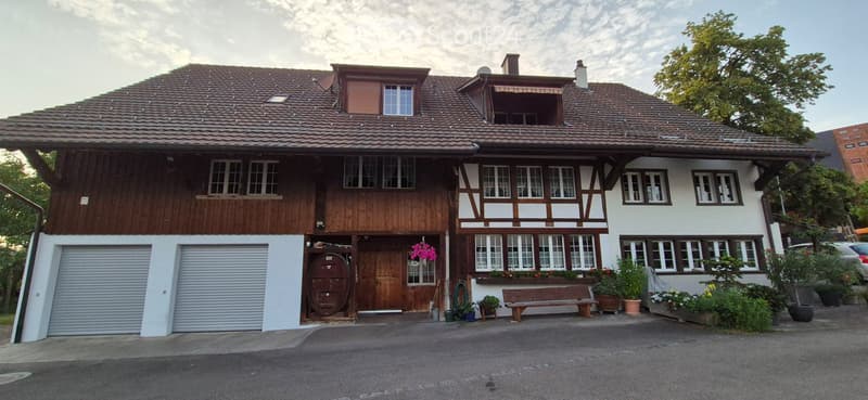 Appartement mansardé confortable dans une ancienne ferme, 01.08.2026 (1)