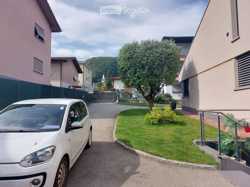 Exclusive semi-detached villa with pool (3)