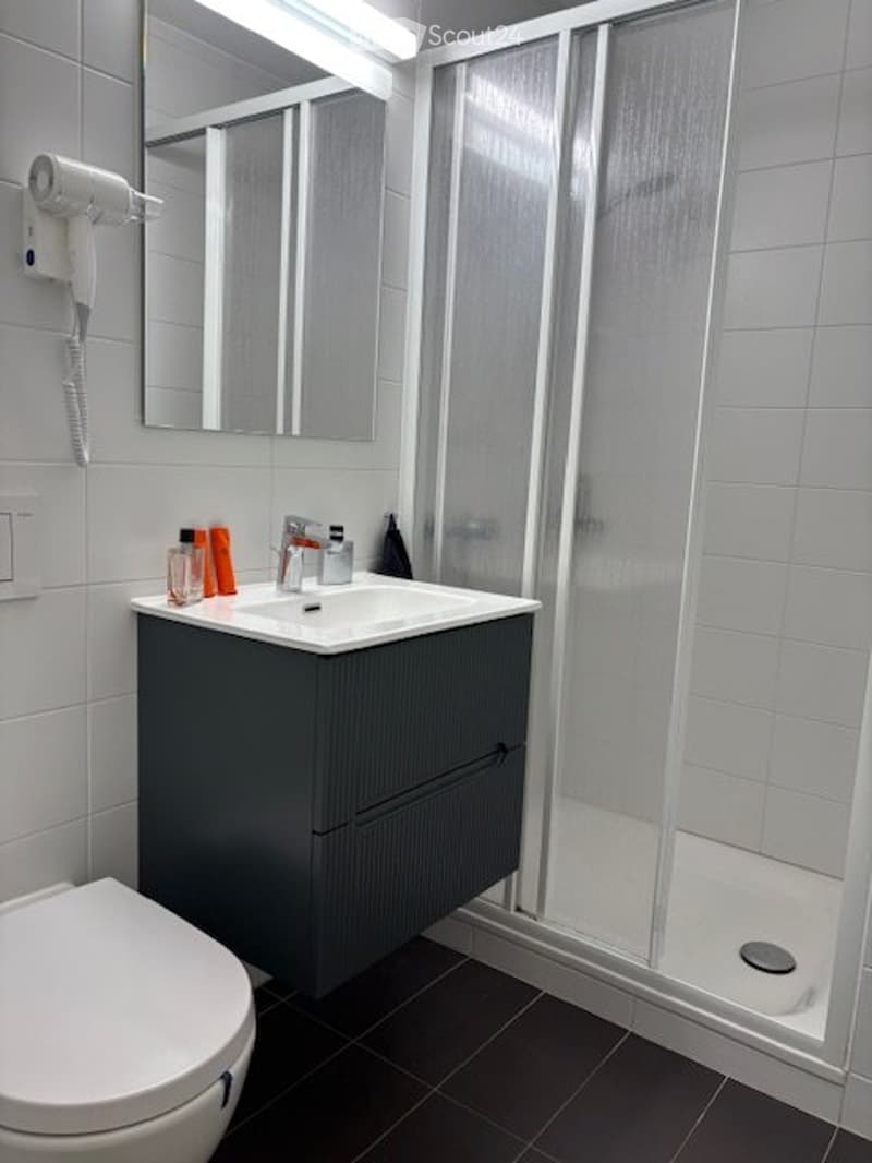 APARTMENT FOR RENT (2)