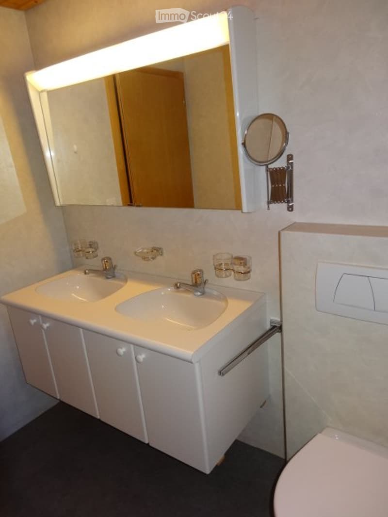 Appartamento 6,5 locali con posto giardino, vicino al centro, natura (3)