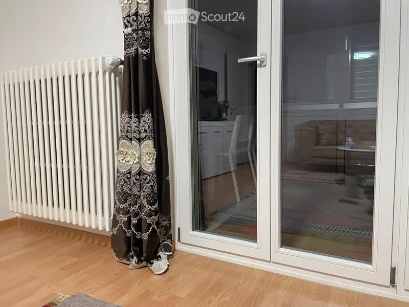 Shared flat room (3)