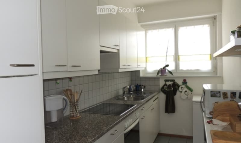 Balerna: Helles und gut erschlossenes 4.5-Zimmer-Apartment mit 85 m² im III. Stock (4)