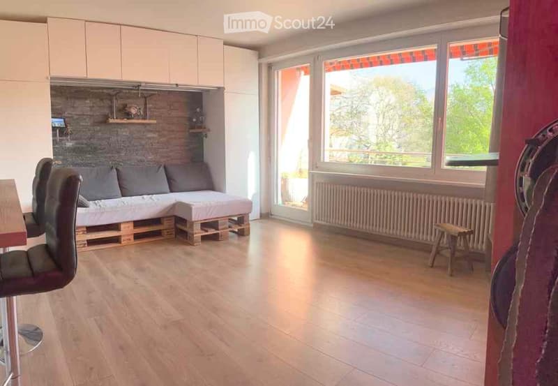 Charmantes 1,5-Zimmer-Studio  / Grazioso studio (2)