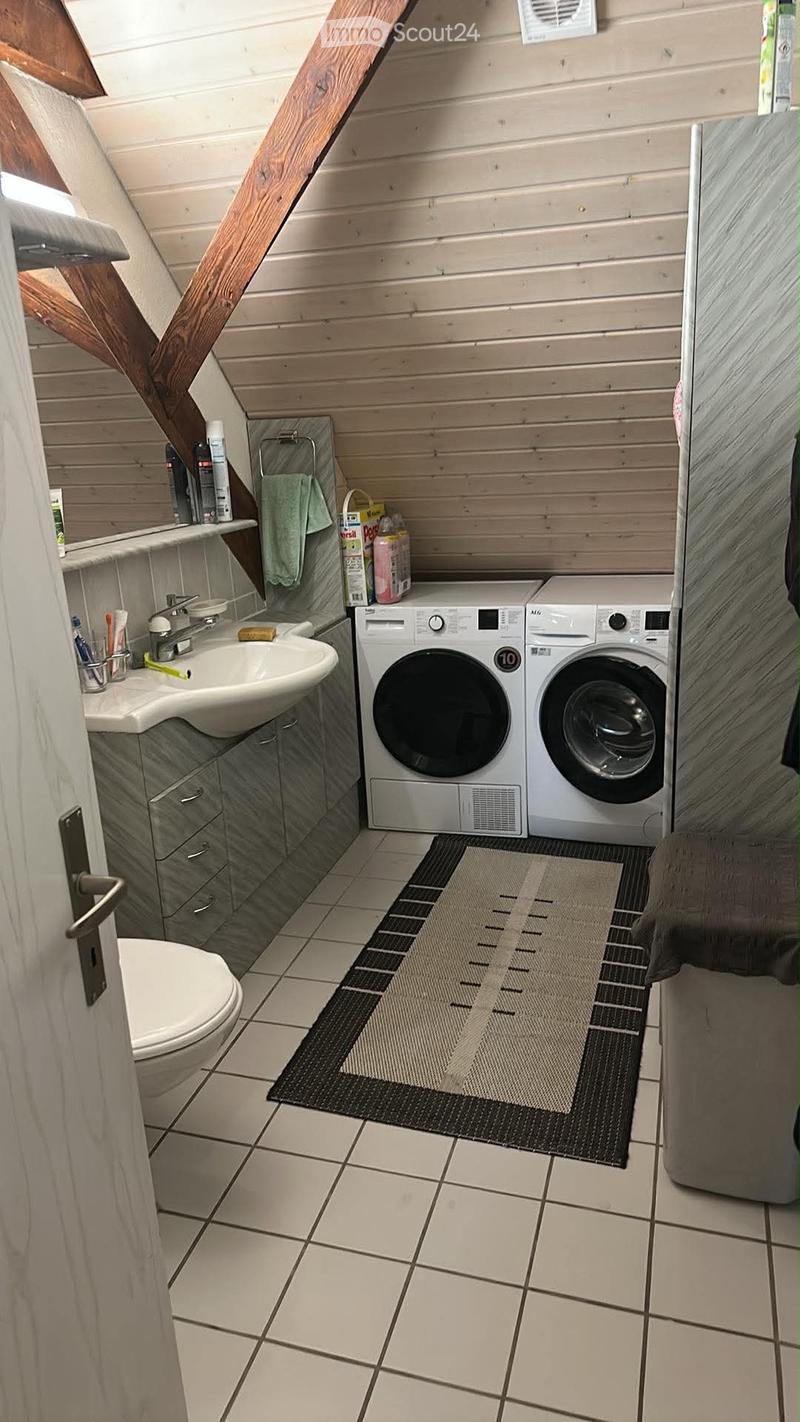 Nachmieter gesucht: Schöne 4.5-Zimmer-Dachwohnung (3)