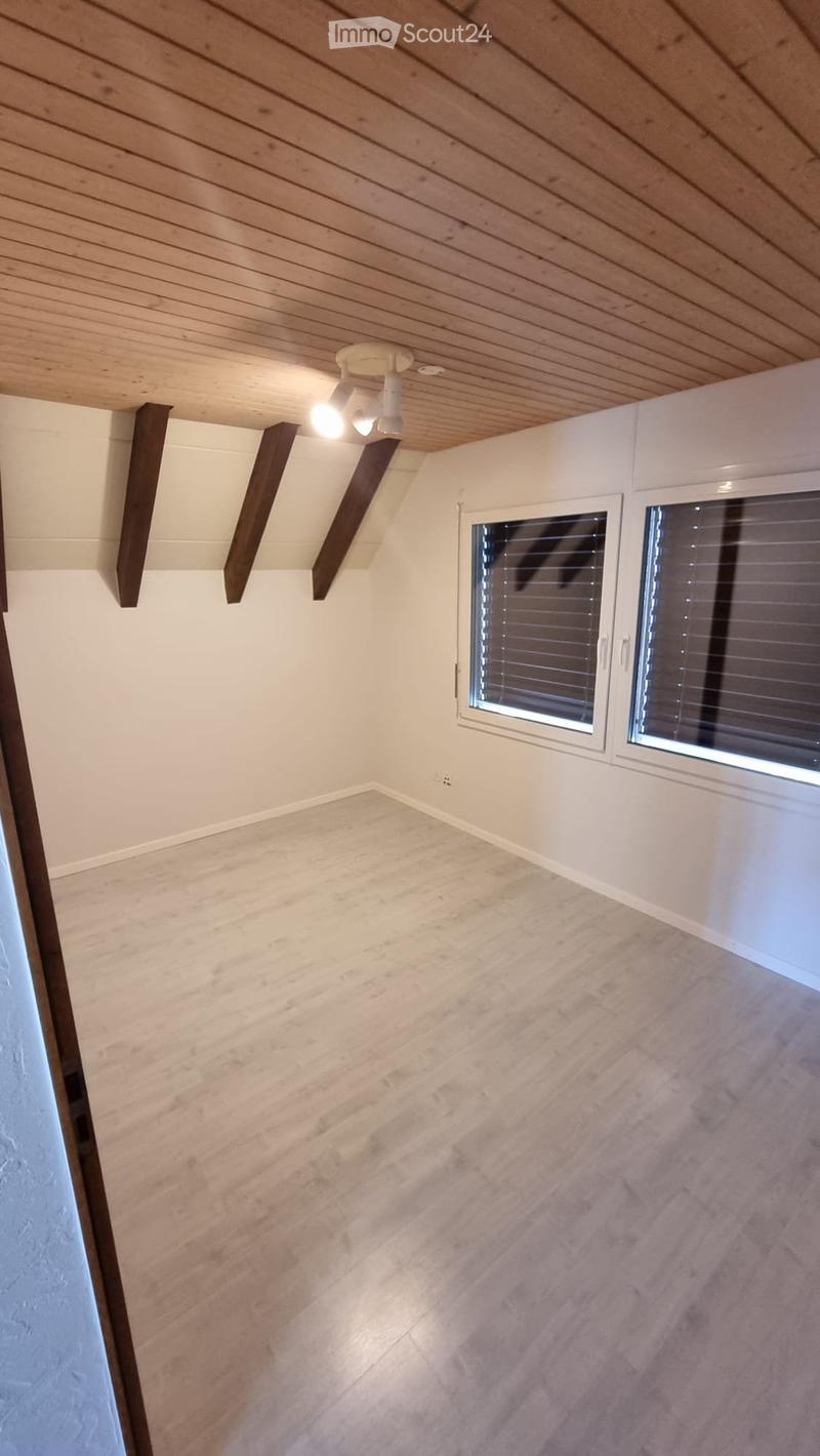 Charmante 4.5 Zimmer Wohnung mit Galerie in Hägendorf (5)