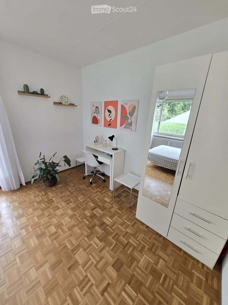 Appartement 1,5 meublé - cuisine séparée (2)