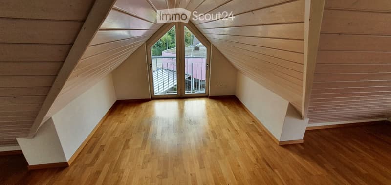 1 Zimmerwohnung / Dachgeschoss (2)
