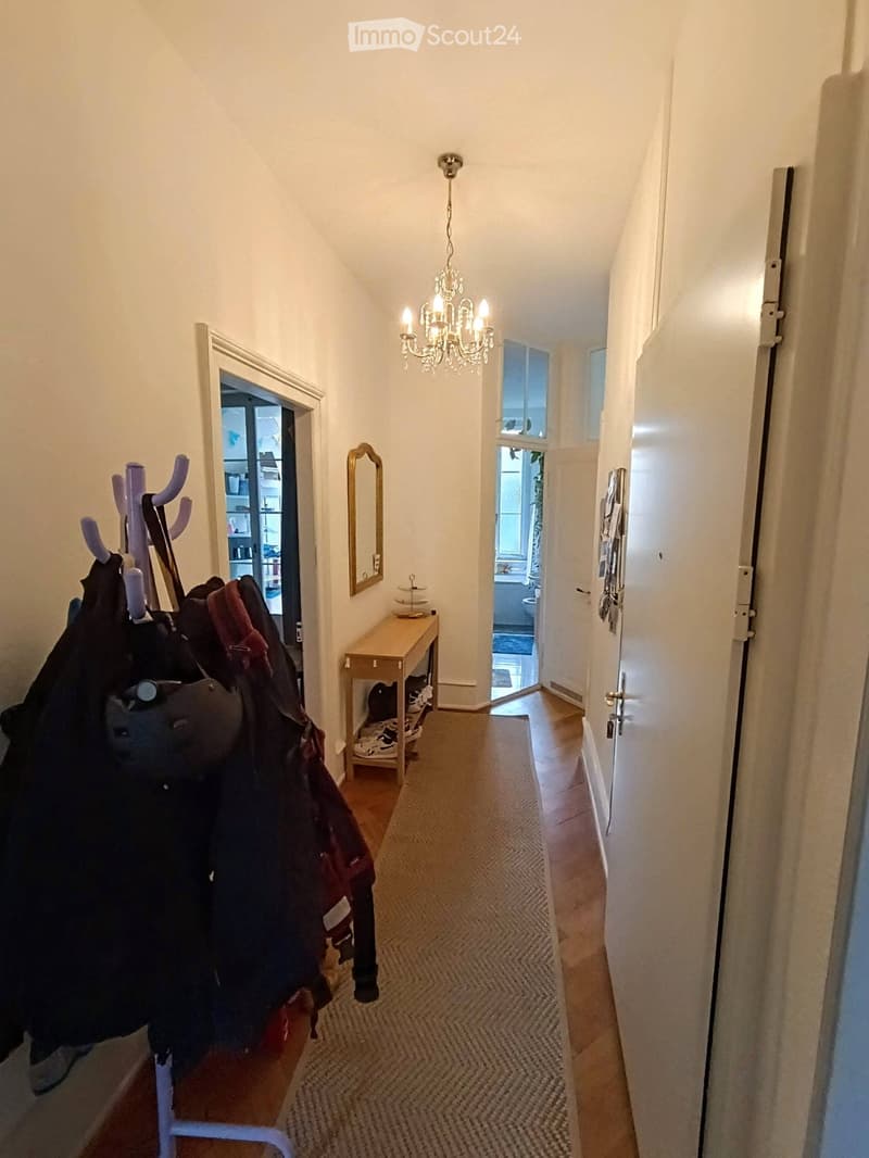 Bello appartamento in vecchio edificio nel quartiere di Bachletten (2)