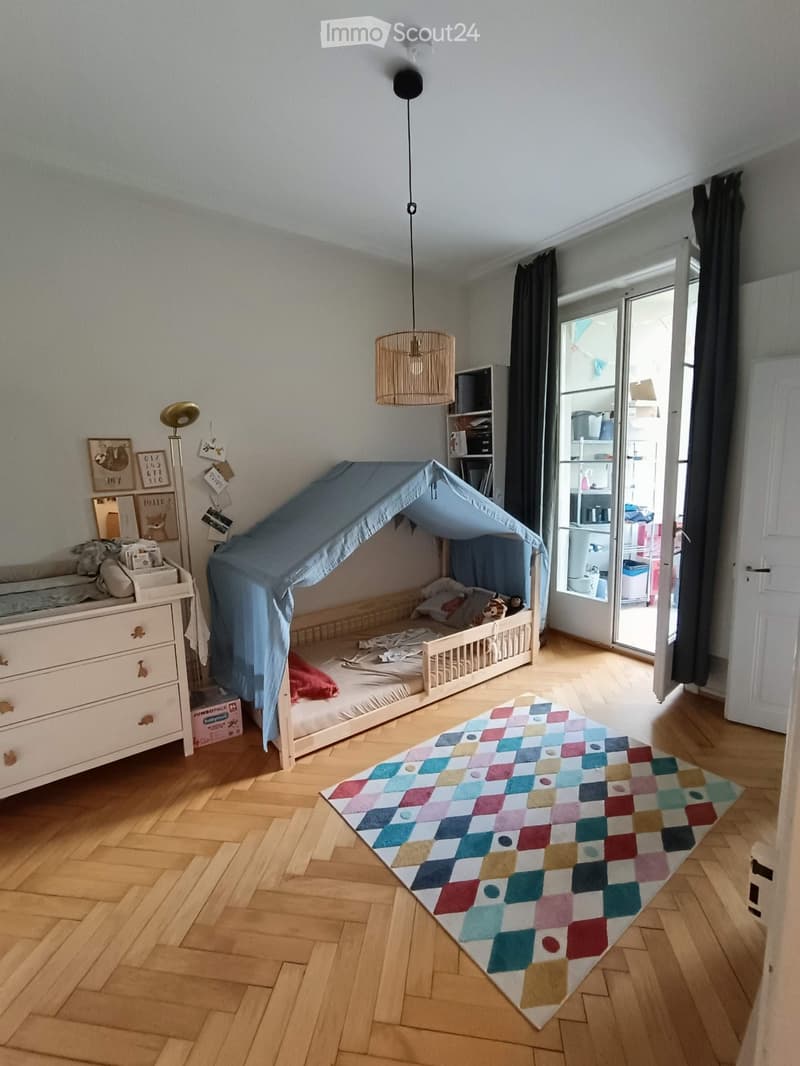 Bello appartamento in vecchio edificio nel quartiere di Bachletten (4)