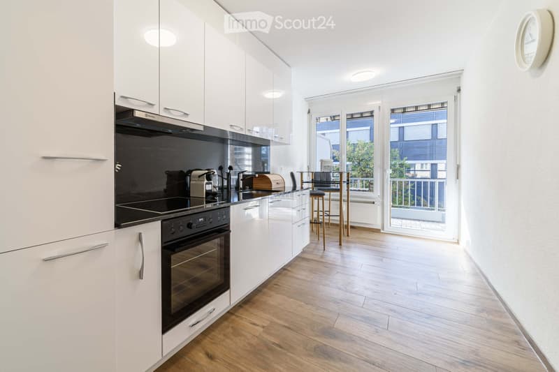 Appartement de 3,5 pièces élégant avec deux balcons dans le centre-ville de Bâle (4)