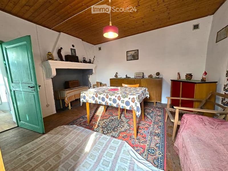 Einfamilienhaus zum renovieren mit Grundstück (4)