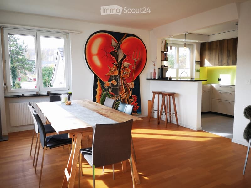 Appartement de 2,5 pièces situé au centre, en excellent état (2)