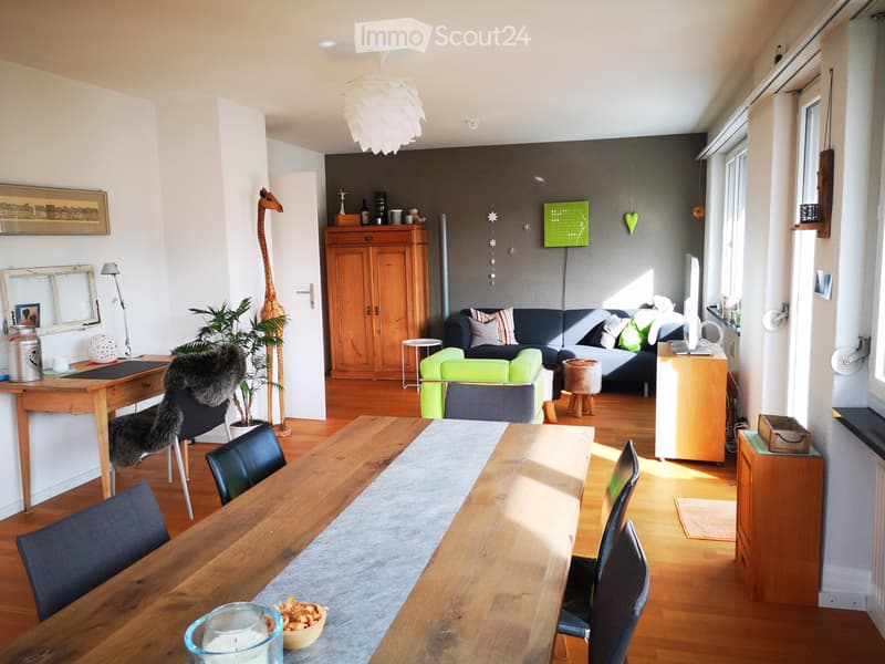 Appartement de 2,5 pièces situé au centre, en excellent état (4)