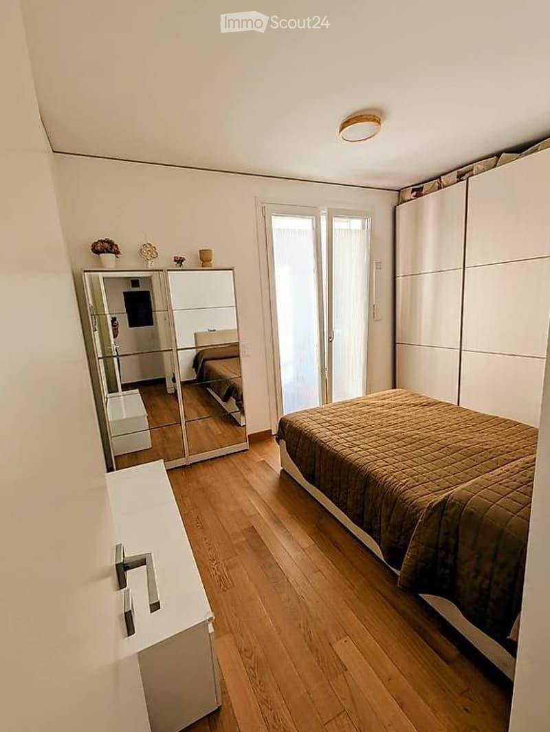 Modernes 3.5-Zimmer-Wohnung mit großem privatem Garten (4)